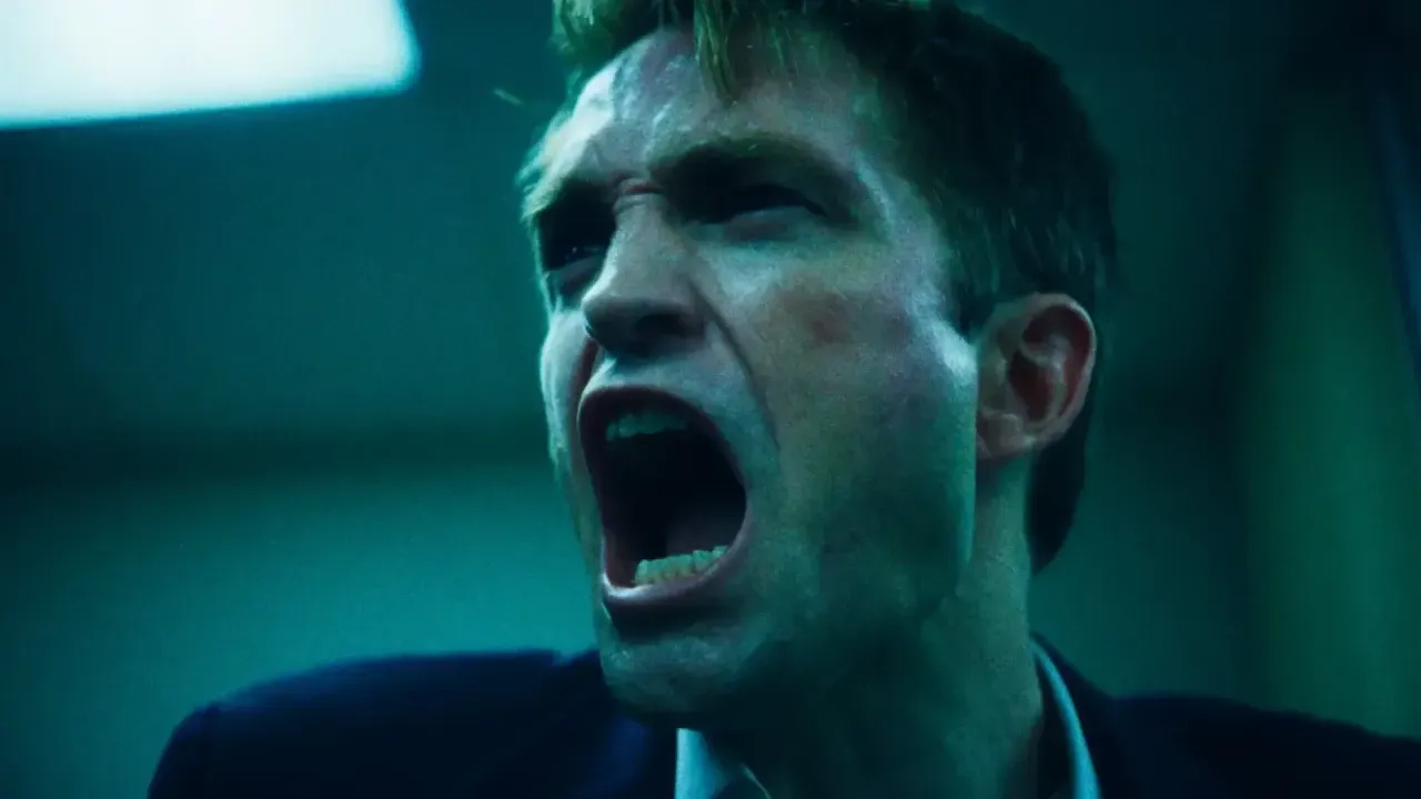 Image de l'article Primetime triomphe à Venise : Robert Pattinson ovationné pour son incarnation de Chris Hansen