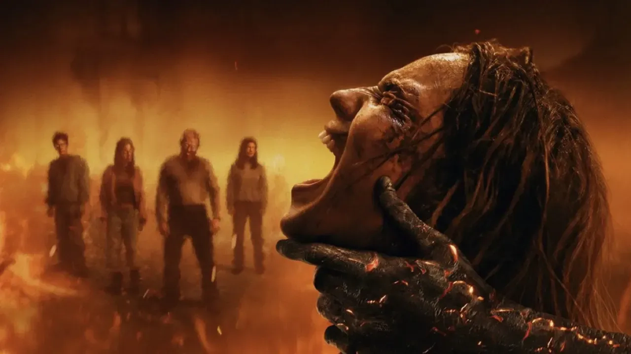 Evil Dead Burn dévoile sa bande-annonce sanglante. 