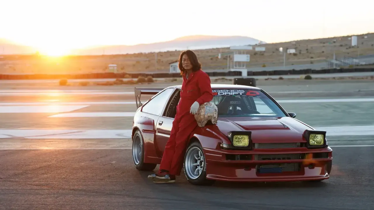 Image de l'article Drifter : Sung Kang passe à la vitesse supérieure avec son film dédié à la culture drift