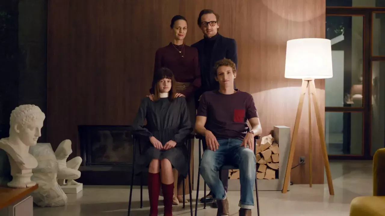 "Family Therapy" de Sonja Prosenc : une comédie dramatique entre satire sociale et drame intime