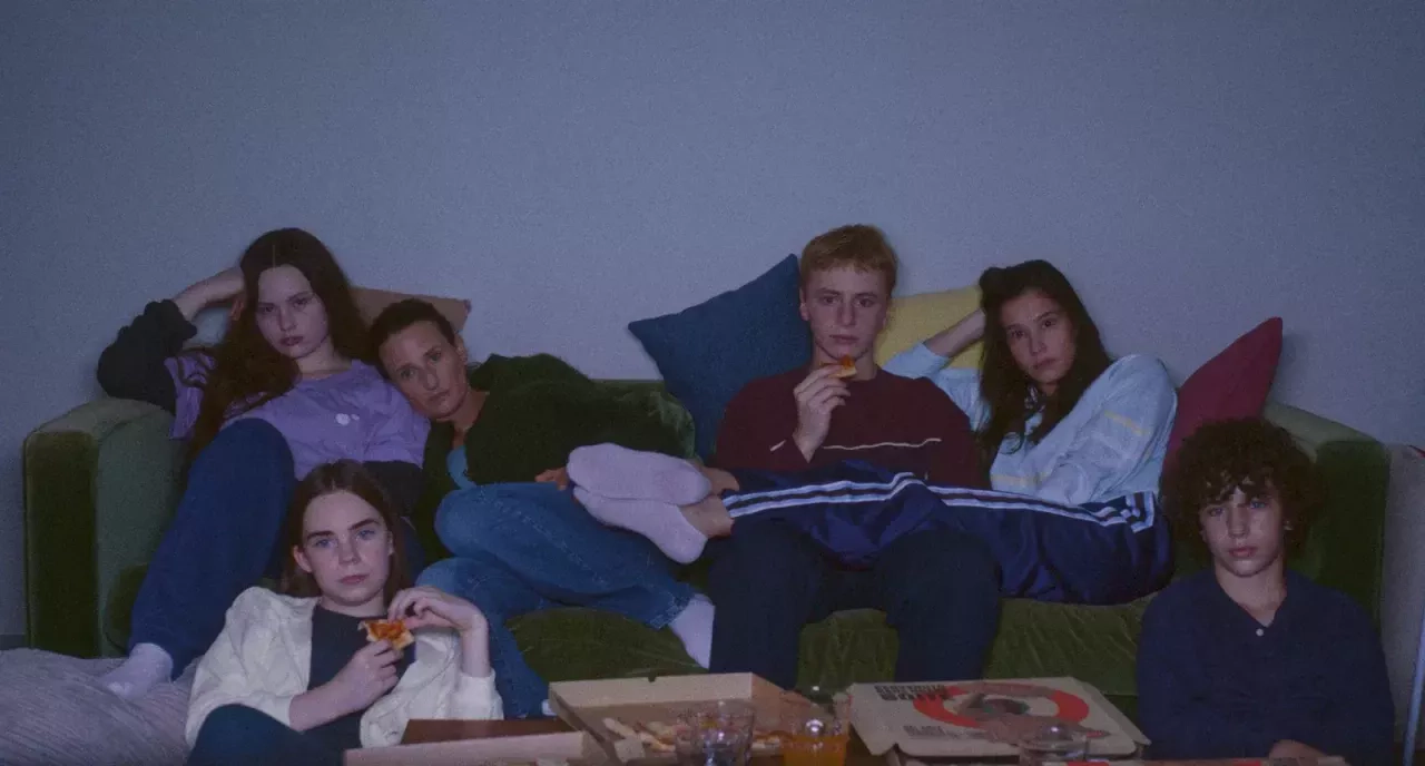 Image de l'article "Toni en famille" : Camille Cottin prodigieuse dans le rôle d’une mère quadra en quête de sens