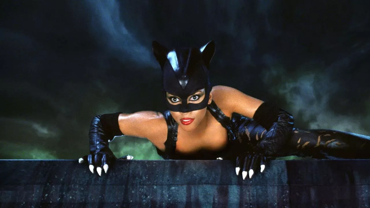 Image de l'article Catwoman : Retour sur les 20 ans d'un flop devenu culte