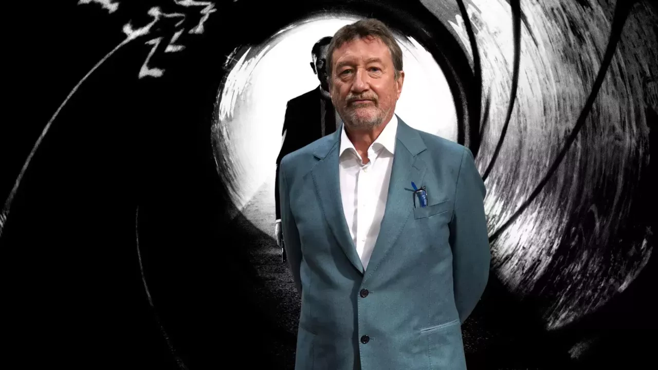 "James Bond" : Steven Knight de "Peaky Blinders" nommé scénariste du prochain film