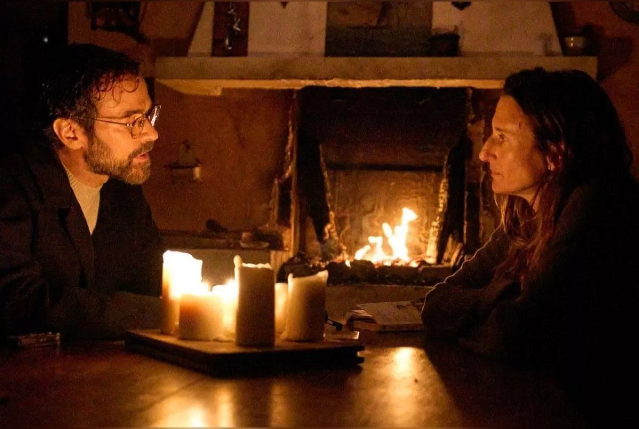 Rembrandt : premières images dévoilées avec Camille Cottin et Romain Duris