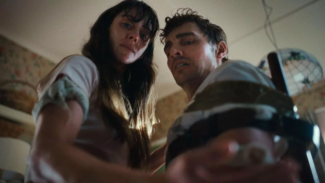 Image de l'article Together : La sortie du trailer tant attendu 