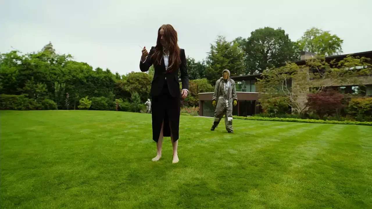 "Bugonia" : bande-annonce officielle, Emma Stone au cœur du nouveau film délirant de Yorgos Lanthimos