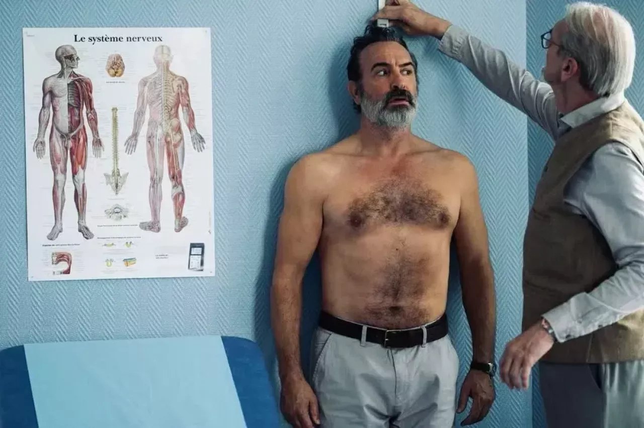 “L’Homme qui rétrécit” : Un petit pas pour l’homme, mais un grand pas pour Jean Dujardin.